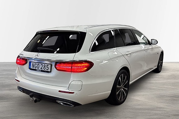 Mercedes-Benz E300 de 3 of 20