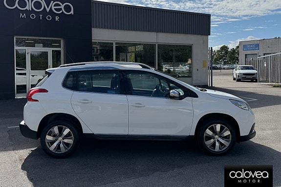 Peugeot 2008 2 of 13
