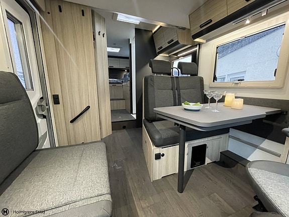 Sun Living S-serien 75Sl TRUMA VÄRME | AGATE BLACK (METALLIC) HYTT 9 of 27