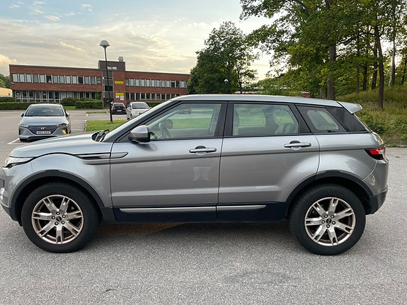 Land Rover Range Rover Evoque 2 of 12