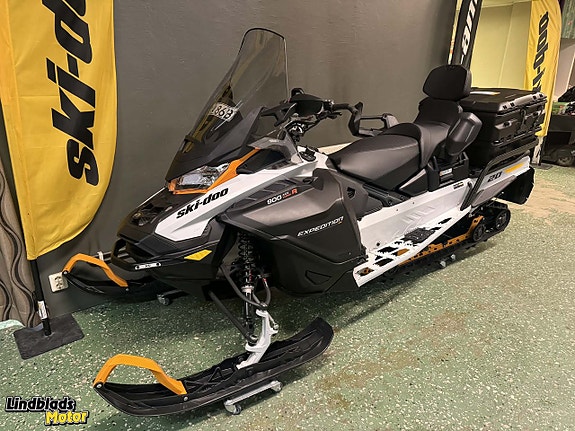 Ski-Doo Expedition SE 900 ACE Turbo R -23 m. dubbad matta