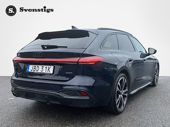 Audi A5 4 of 5