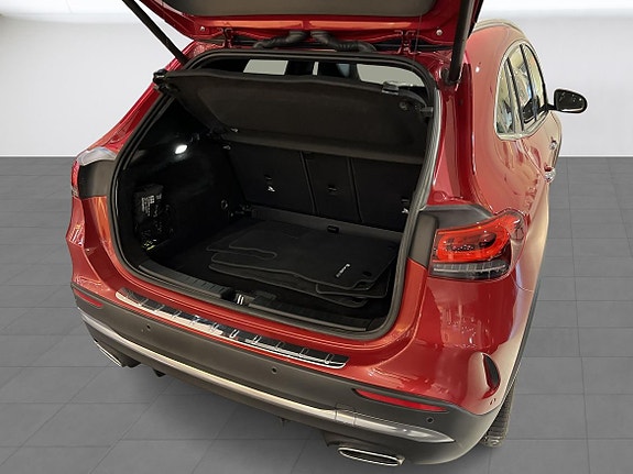 Mercedes-Benz GLA200 d 15 of 26