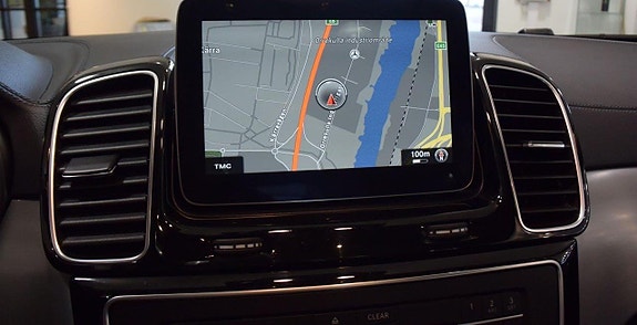 Mercedes-Benz GLE350 d 8 of 12