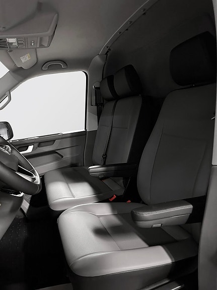 Volkswagen Transporter 10 of 13