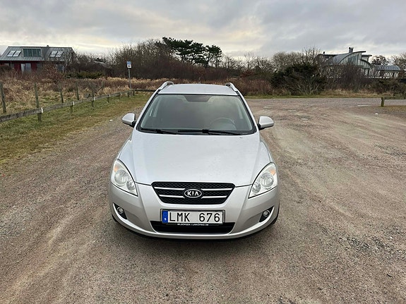 Kia Ceed 3 of 5