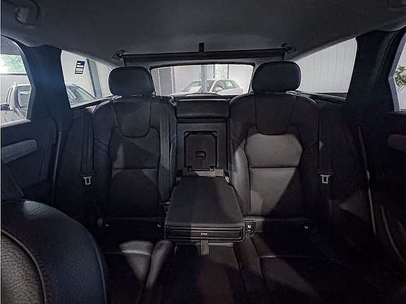 Volvo V90 Cross Country 15 of 27