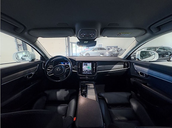 Volvo V90 Cross Country 19 of 27