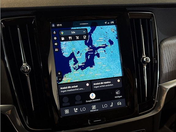 Volvo V90 Cross Country 24 of 27