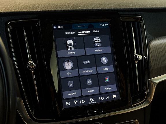 Volvo V90 Cross Country 28 of 30