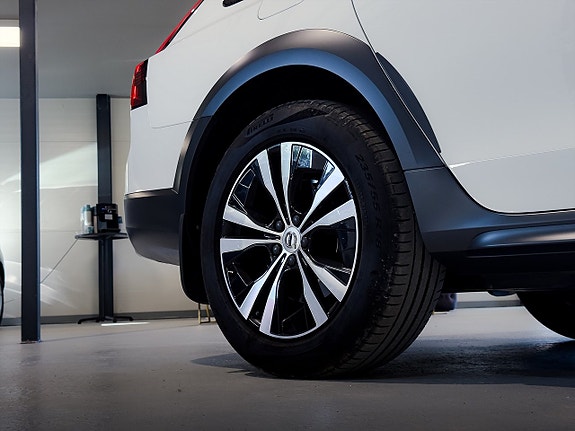 Volvo V90 Cross Country 5 of 30