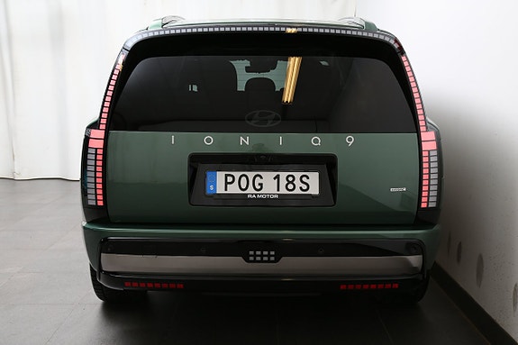 Hyundai Ioniq 9 5 of 9