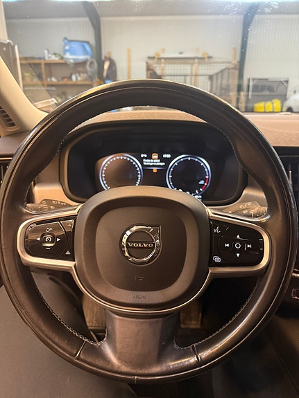 Volvo V90 9 of 12