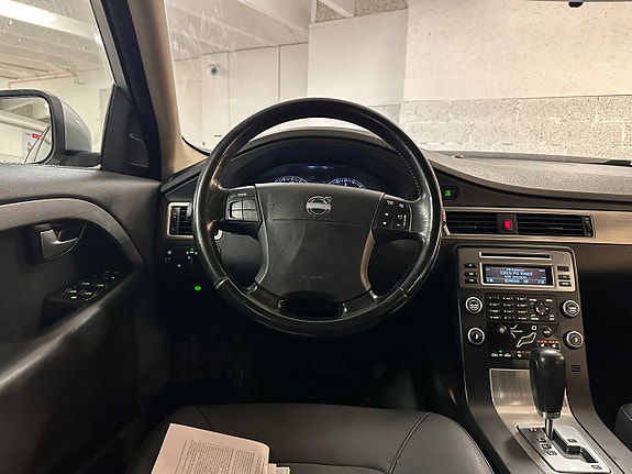 Volvo V70 14 of 17