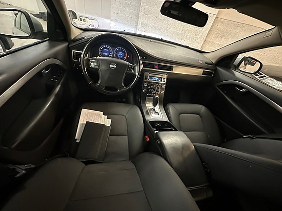 Volvo V70 17 of 17