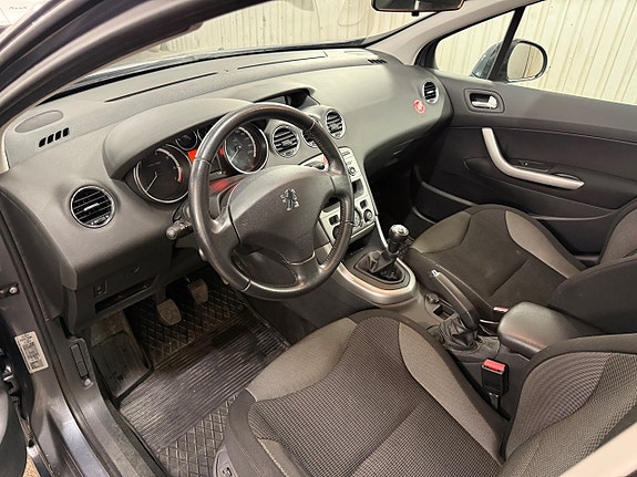 Peugeot 308 5 of 5