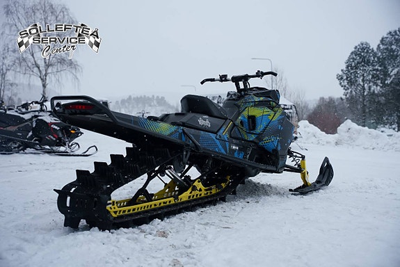 SKI-DOO SUMMIT 850 165" -17 4 of 7