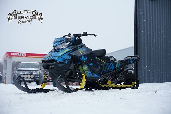 SKI-DOO SUMMIT 850 165" -17 2 of 7
