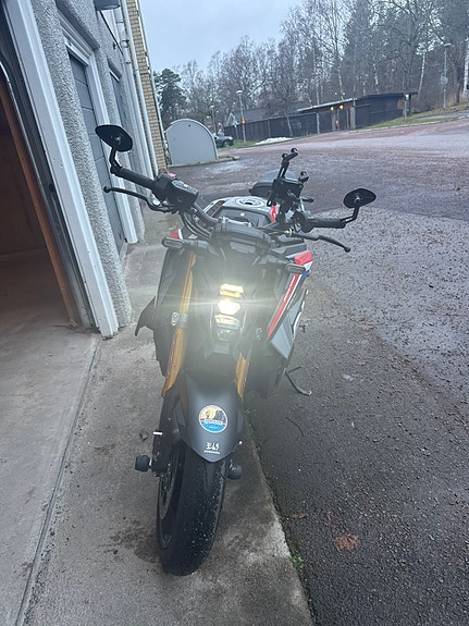 Suzuki GSX-S1000 2022 3 of 3