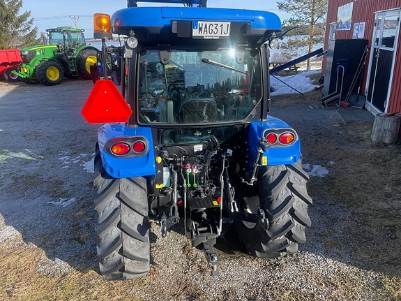 New Holland T4s75 5 of 7