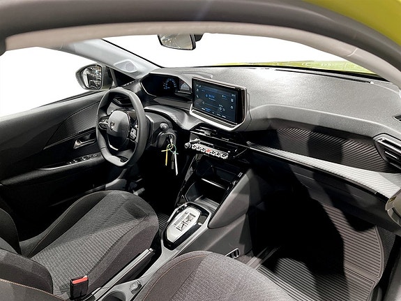 Peugeot 208 12 of 14