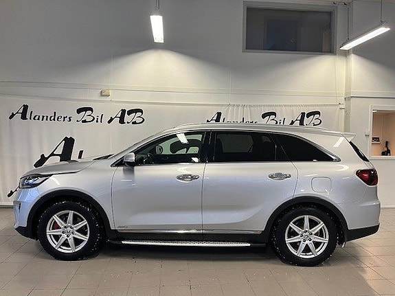 Kia Sorento 4 of 5