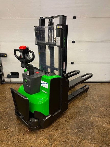 Cesab S220D / BT SWE200D Double Stacker