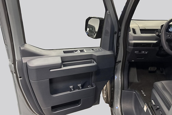 Kia PV5 16 of 20