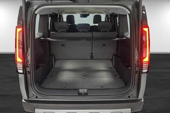 Kia PV5 20 of 20