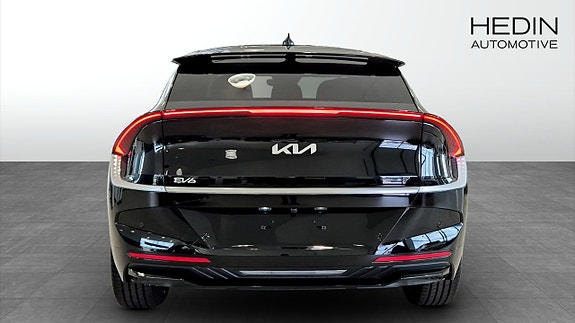 Kia EV6 5 of 5