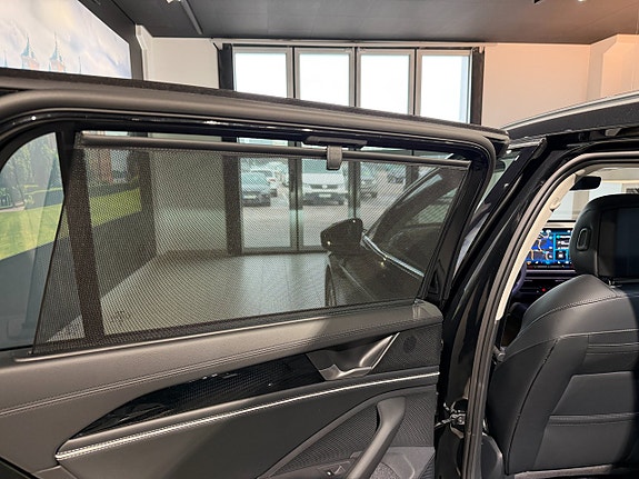 Volkswagen Passat 20 of 25
