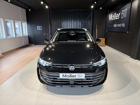 Volkswagen Passat 7 of 25