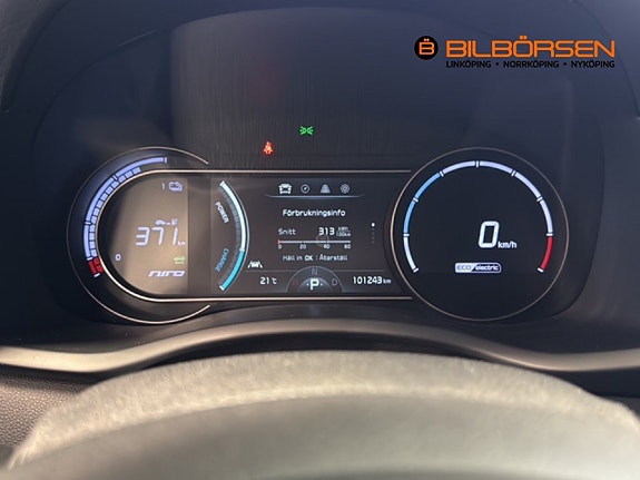 Kia Niro 10 of 15