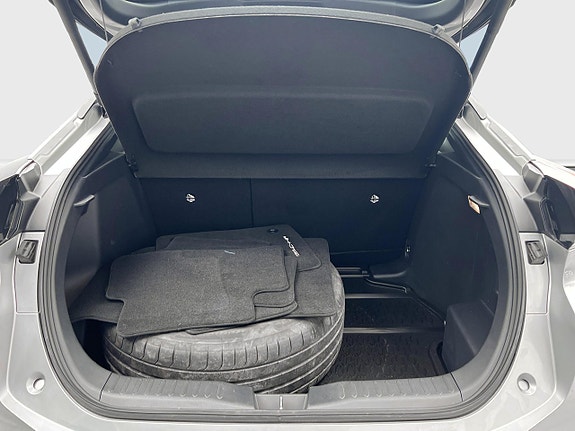 Toyota C-HR 13 of 15