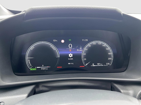 Toyota C-HR 9 of 15