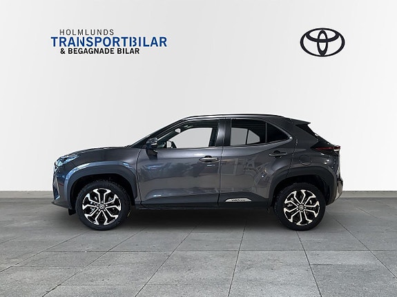 Toyota Yaris Cross 3 of 29