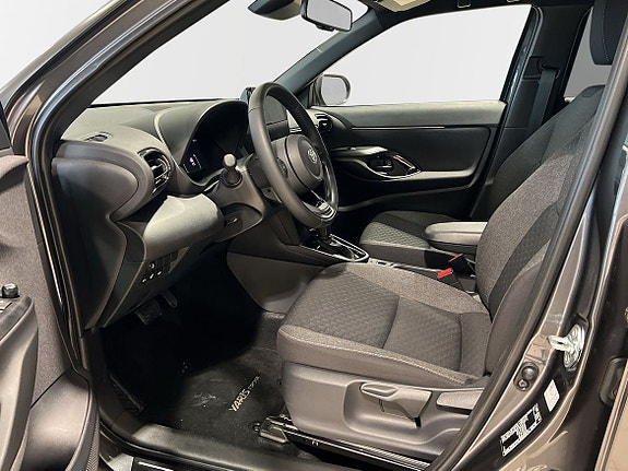 Toyota Yaris Cross 4 of 29