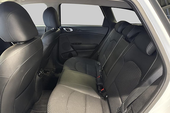Kia Ceed 9 of 18