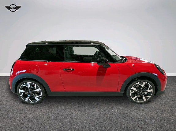 MINI Cooper 2 of 5