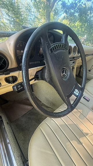 Mercedes-Benz 350 SL 6 of 7