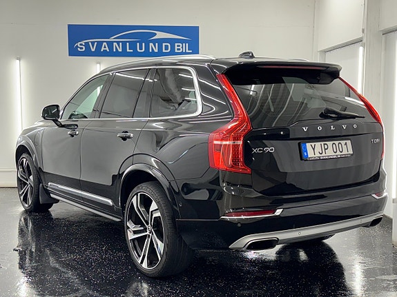 Volvo XC90 5 of 23