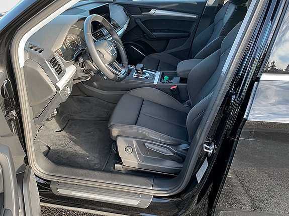Audi Q5 8 of 12
