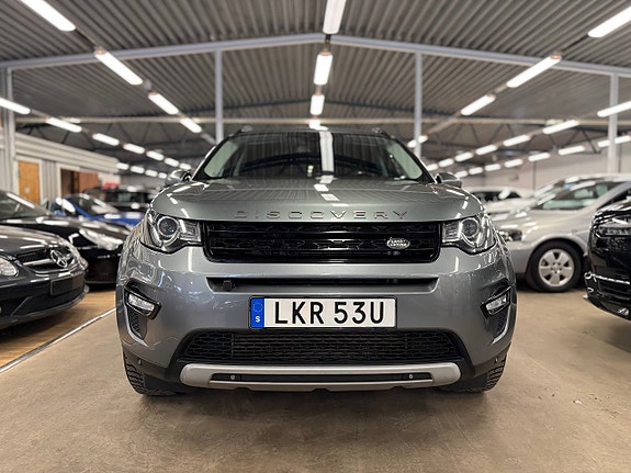 Land Rover Discovery Sport 2 of 5