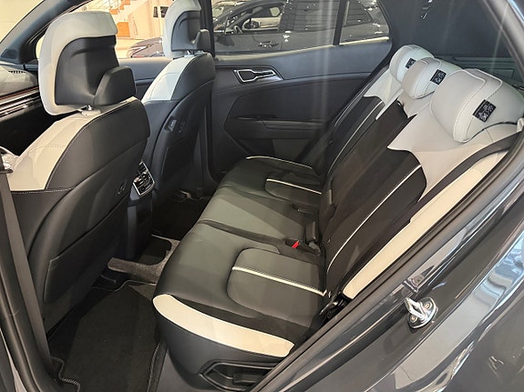 Kia Sportage 11 of 15