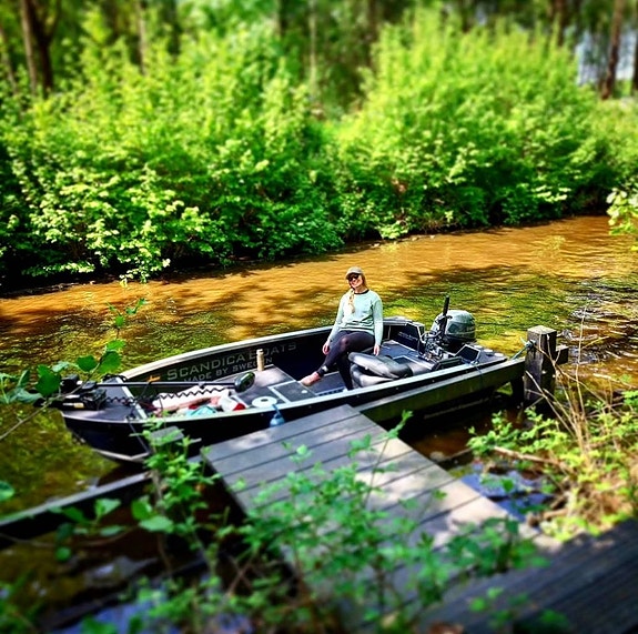 Begagnad Scandica 420 ALU -25 ny motor 30 hk -26 fyrtakt