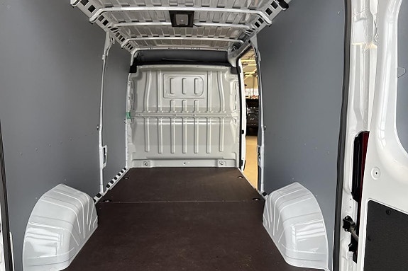 Toyota ProAce Max 11 of 12