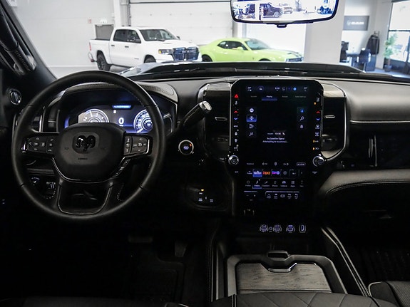 Dodge RAM 2500 5 of 25