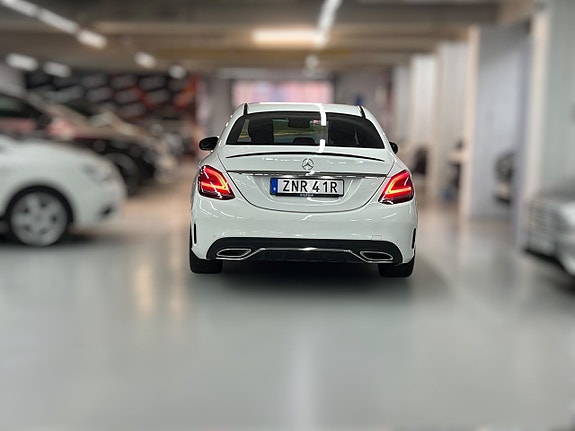 Mercedes-Benz C220 d 8 of 24