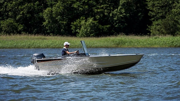 BUSTER XSr 2026 + Yamaha F20GEPL 3 of 8