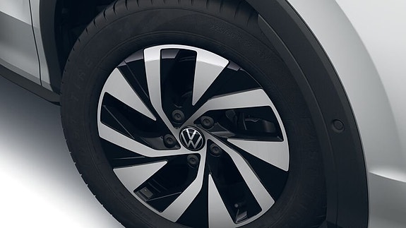 Volkswagen T-Roc 7 of 9